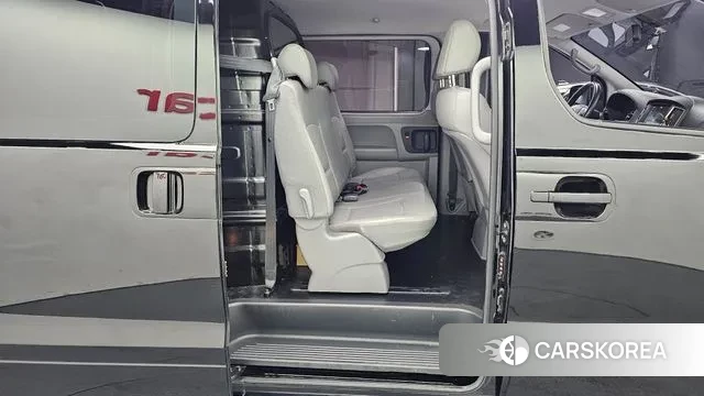 Hyundai The New Grand Starex 2019 Черный из Кореи, фото 3