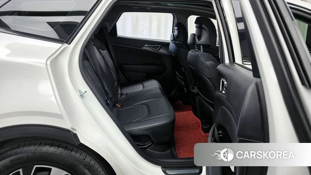 Kia Sportage 5th Generation Hybrid 2024 Белый из Кореи, фото 3