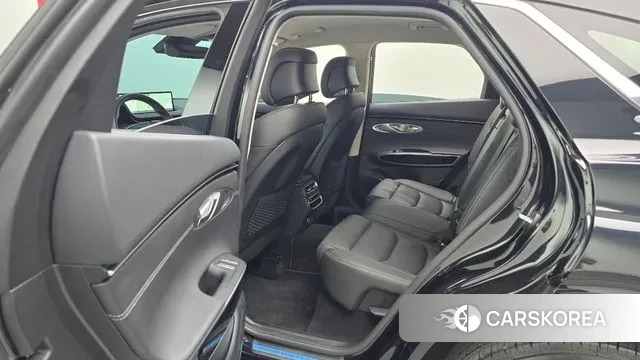 Genesis GV70 2024 Черный из Кореи, фото 3