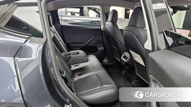 Tesla Model Y 2024 Серый из Кореи, фото 3