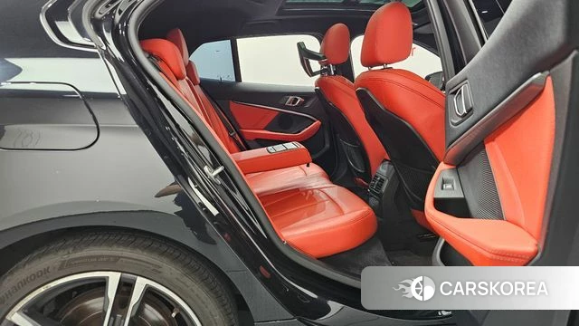 BMW 1 Series (F40) 2022 Черный из Кореи, фото 3