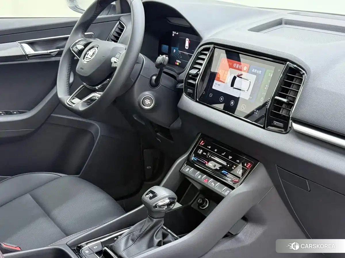 Skoda Karoq 2024 Белый из Китая, фото 3