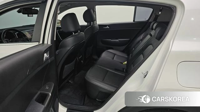 Kia Sportage The Bold 2021 Белый из Кореи, фото 3