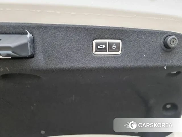 Hyundai Ionic 6 2024 Белый из Кореи, фото 3