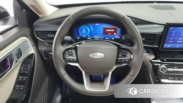 Ford Explorer 6th Generation 2021 Белый из Кореи, фото 3