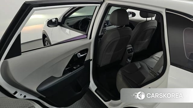 Kia Niro EV 2018 Белый из Кореи, фото 3
