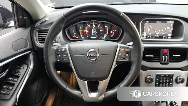 Volvo V40 Cross-Country 2019 Черный из Кореи, фото 3