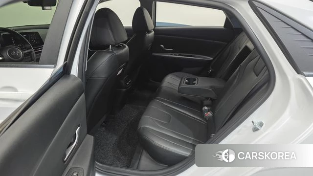 Hyundai Avante (CN7) 2021 Белый из Кореи, фото 3