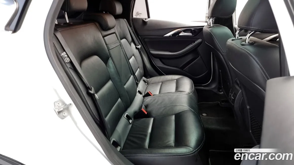 Infiniti Q30 2018 Белый из Кореи, фото 3