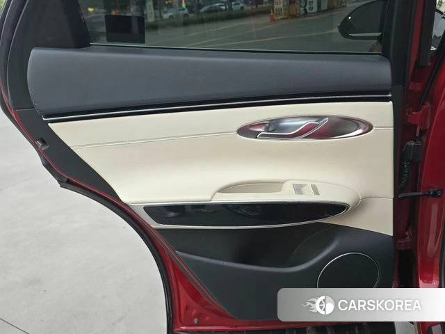 Genesis GV70 2021 Красный из Кореи, фото 3