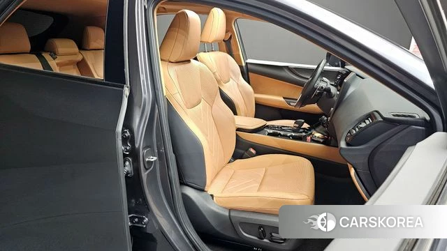 Lexus NX350h Second generation 2024 Серый из Кореи, фото 3