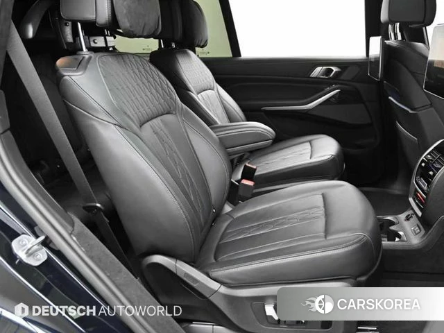 BMW X7 (G07) 2021 Черный из Кореи, фото 3