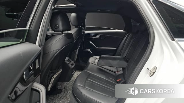 Audi A4 (B9) 2021 Белый из Кореи, фото 3