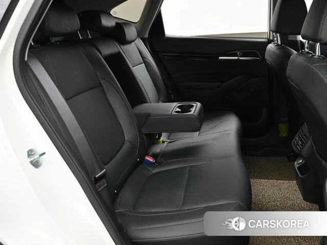 Kia Seltos 2022 Белый из Кореи, фото 3