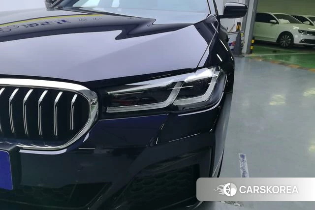 BMW 5 series 2022 Черный из Китая, фото 3