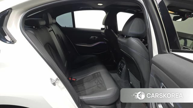 BMW 3 Series (G20) 2022 Белый из Кореи, фото 3