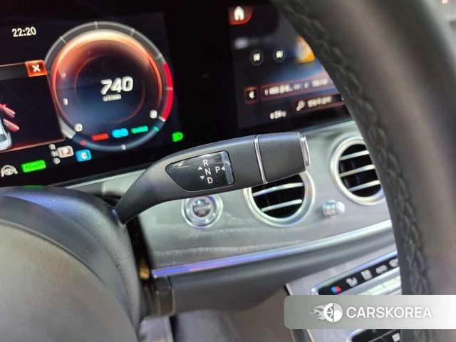 Mercedes-Benz E-Class W213 2022 Белый из Кореи, фото 3