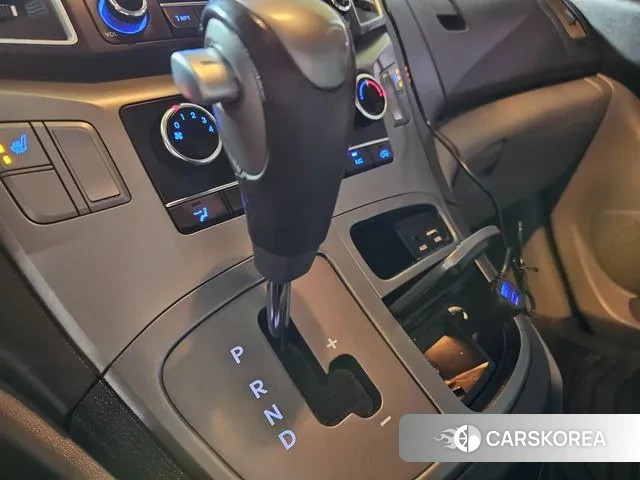 Hyundai The New Grand Starex 2018 Белый из Кореи, фото 3