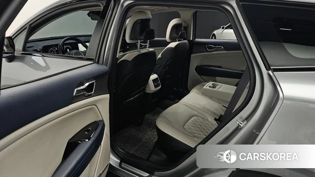 Kia Sportage 5th Generation 2021 Серебристо-серый из Кореи, фото 3