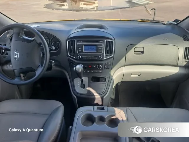 Hyundai The New Grand Starex 2018 Желтый из Кореи, фото 3