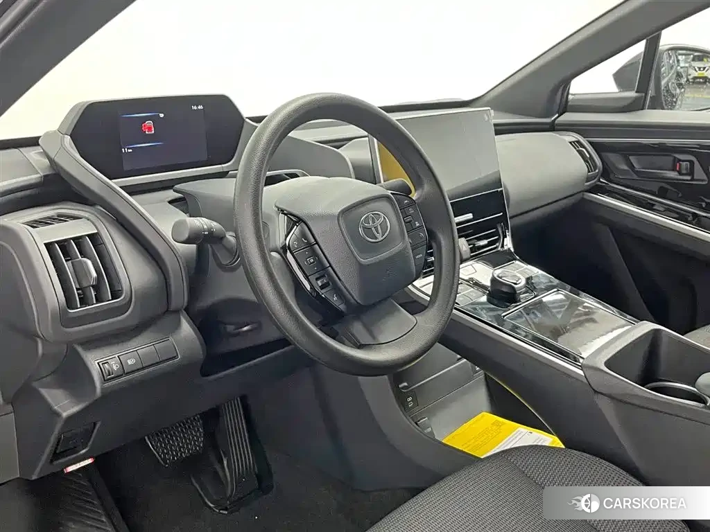 Toyota bZ4X 2026 Черный из Китая, фото 5