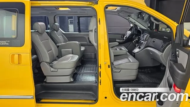 Hyundai The New Grand Starex 2019 Желтый из Кореи, фото 3