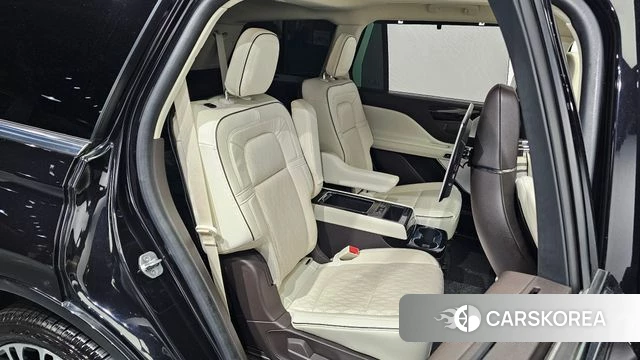 Lincoln Aviator 2nd generation 2022 Черный из Кореи, фото 3