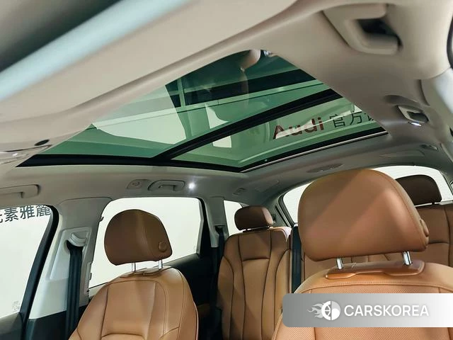 Audi Q7 2023 Черный из Китая, фото 3