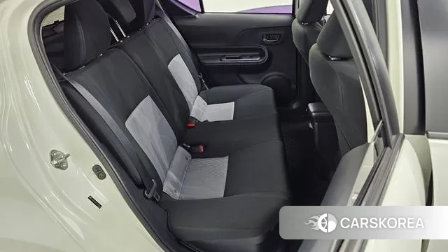 Toyota Prius C 2018 Белый из Кореи, фото 3
