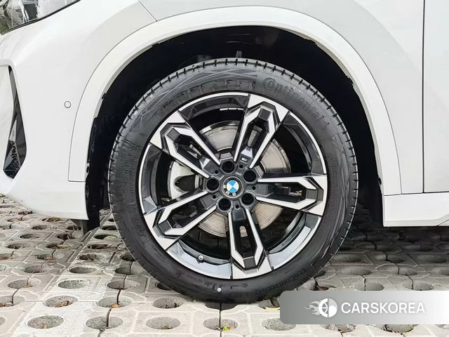 BMW X1 2024 Белый из Китая, фото 3