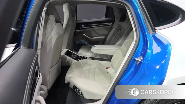 Porsche Panamera (971) 2018 Белый из Кореи, фото 3