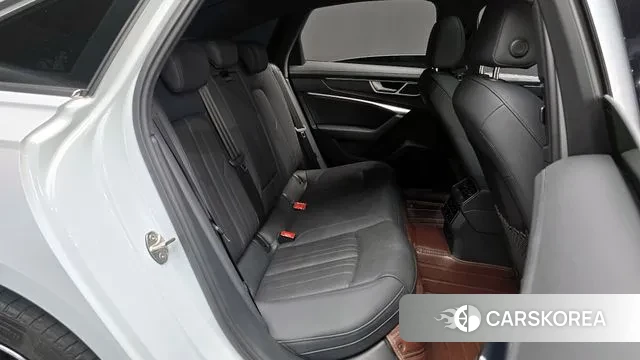 Audi A6 (C8) 2023 Белый из Кореи, фото 3