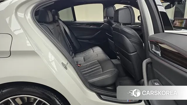 BMW 5 Series (G30) 2021 Белый из Кореи, фото 3