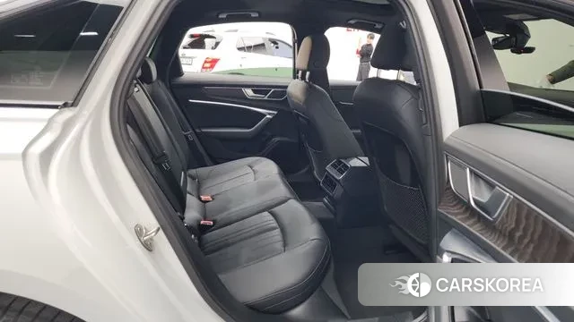 Audi A6 (C8) 2023 Белый из Кореи, фото 3