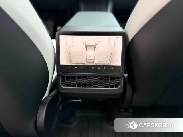 Tesla Model Y 2025 Серый из Кореи, фото 3