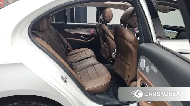 Mercedes-Benz E-Class W213 2019 Белый из Кореи, фото 3