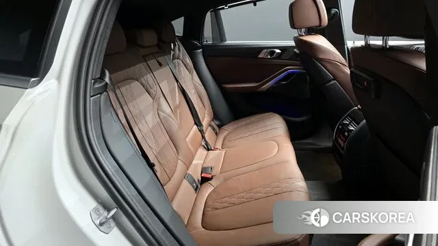 BMW X6 (G06) 2023 Белый из Кореи, фото 3