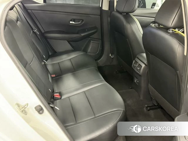 Nissan Xuan Yi 2024 Белый из Китая, фото 3