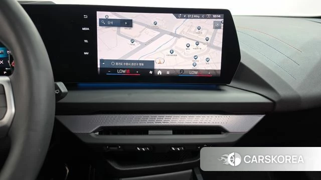 BMW 1 Series (F70) 2025 Белый из Кореи, фото 3