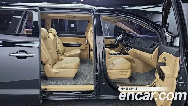 Kia The New Carnival 2019 Черный из Кореи, фото 3