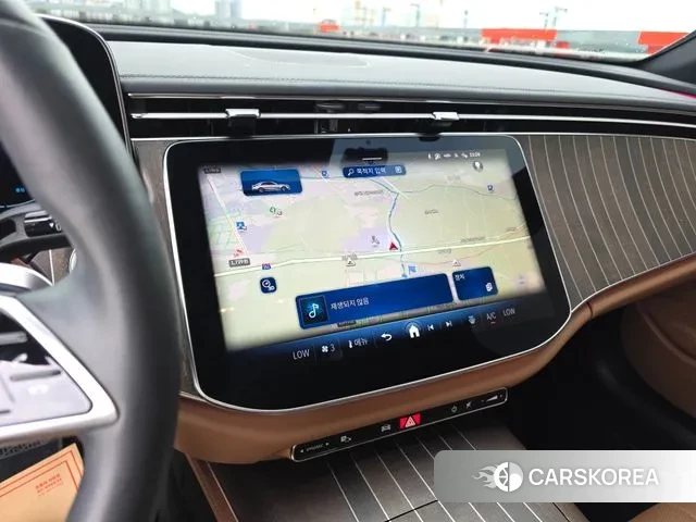 Mercedes-Benz E-Class W214 2024 Белый из Кореи, фото 3