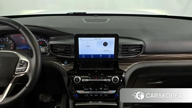 Ford Explorer 6th Generation 2021 Белый из Кореи, фото 3