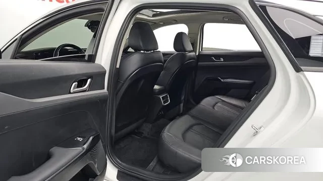 Kia K5 3rd generation 2021 Белый из Кореи, фото 3