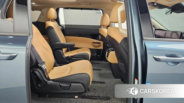 Kia Carnival 4th generation 2023 Цвет галактики из Кореи, фото 3