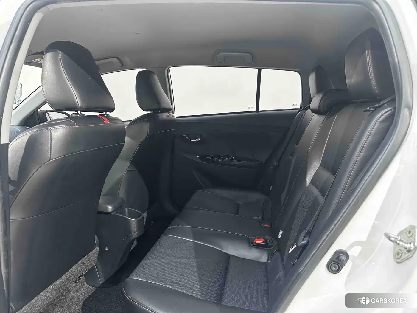 Toyota Yaris L 2022 Белый из Китая, фото 3