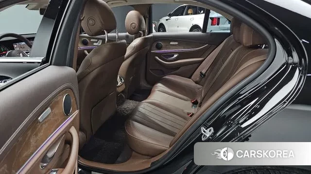 Mercedes-Benz E-Class W213 2019 Черный из Кореи, фото 3