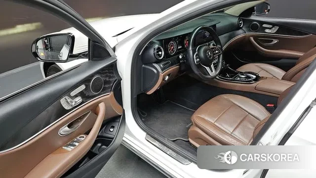 Mercedes-Benz E-Class W213 2019 Белый из Кореи, фото 3
