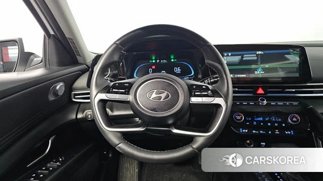 Hyundai The New Avante (CN7) 2024 Белый из Кореи, фото 3