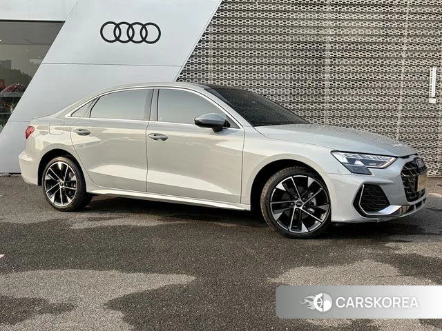 Audi A3 2024 Серебристо-серый из Китая, фото 3