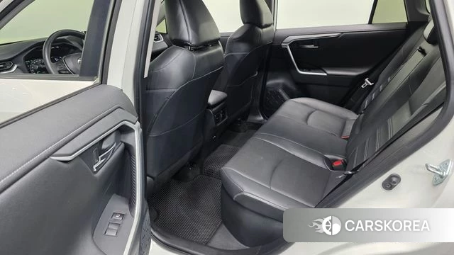 Toyota RAV4 5th Generation 2021 Белый из Кореи, фото 3